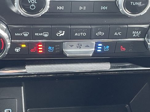 Used 2021 Ford F150 Lariat w/ Equipment Group 502A High image 26