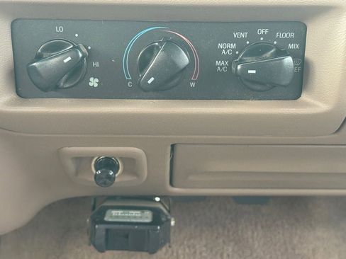 Used 1997 Ford F250 4x4 SuperCab Heavy Duty image 27