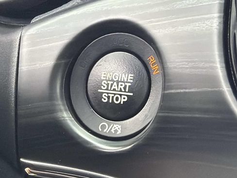 Used 2020 Jeep Grand Cherokee Limited AWD/4WD image 33