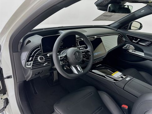 New 2026 Mercedes-Benz E 53 AMG e 4MATIC Sedan image 10