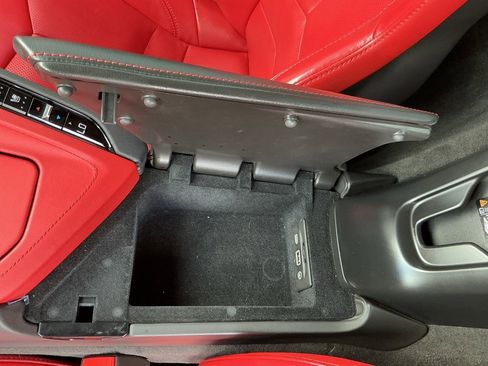 Used 2023 Chevrolet Corvette Stingray w/ Z51 Performance Package image 39