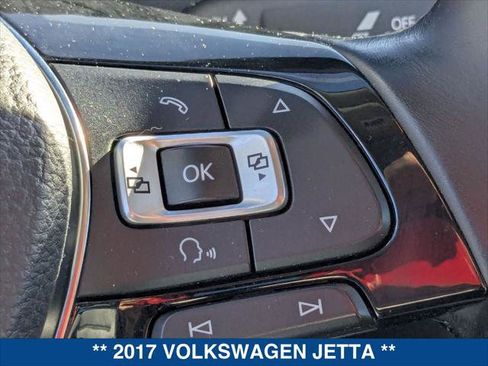 Used 2017 Volkswagen Jetta SEL image 16