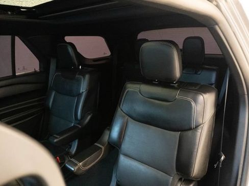 Used 2022 Ford Explorer ST w/ Equipment Group 401A AWD/4WD image 22