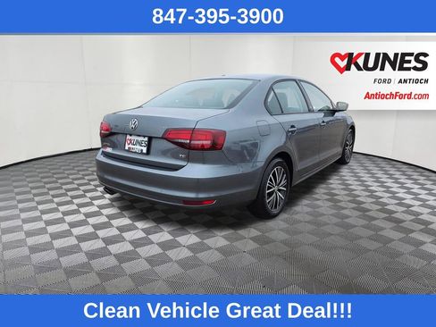 Used 2018 Volkswagen Jetta Wolfsburg Edition image 7
