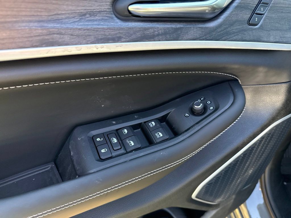 New 2027 Jeep Grand Cherokee Limited AWD/4WD image 19
