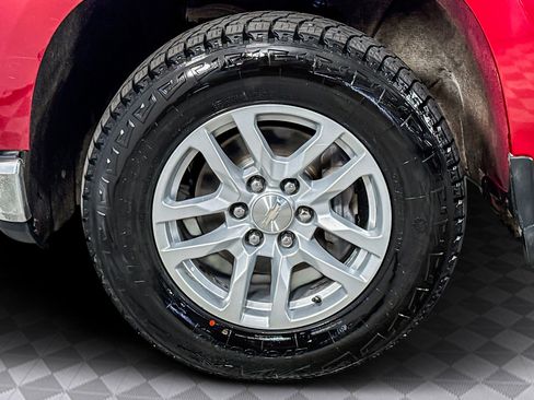 Used 2019 Chevrolet Silverado 1500 LT w/ All-Star Edition image 37