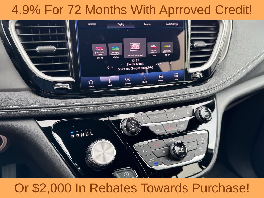 New 2027 Chrysler Pacifica Select FWD image 20