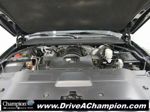 Used 2016 GMC Yukon SLE w/ HD Trailering Package image 43