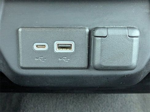 Used 2022 Chevrolet Silverado 1500 LT image 31