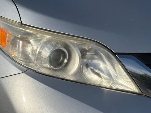 Used 2014 Toyota Sienna LE FWD image 46