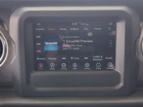 Used 2019 Jeep Wrangler Unlimited Sahara w/ Safety Group AWD/4WD image 18