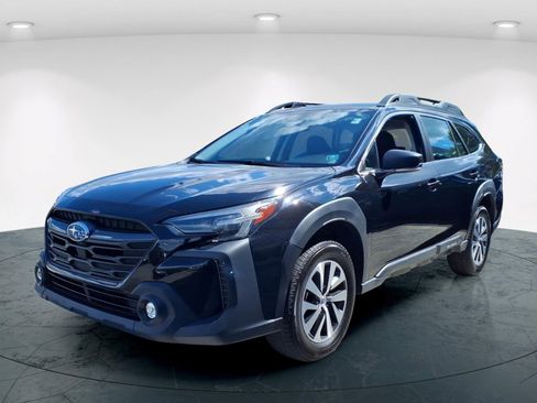 Used 2023 Subaru Outback AWD/4WD image 5