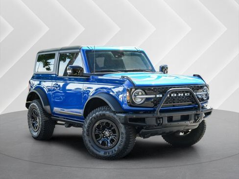 Used 2021 Ford Bronco First Edition AWD/4WD image 1