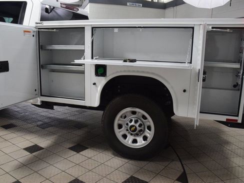 Used 2025 Chevrolet Silverado 3500 W/T w/ WT Convenience Package AWD/4WD image 40