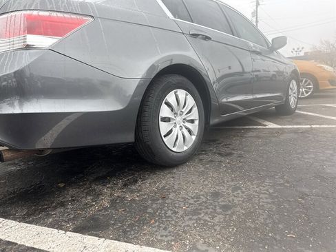 Used 2010 Honda Accord LX image 5