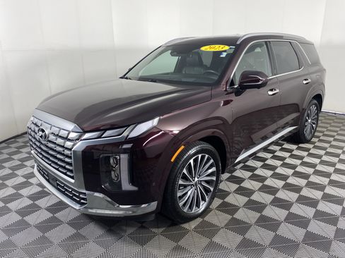 Used 2023 Hyundai Palisade Calligraphy w/ Cargo Package AWD/4WD image 12