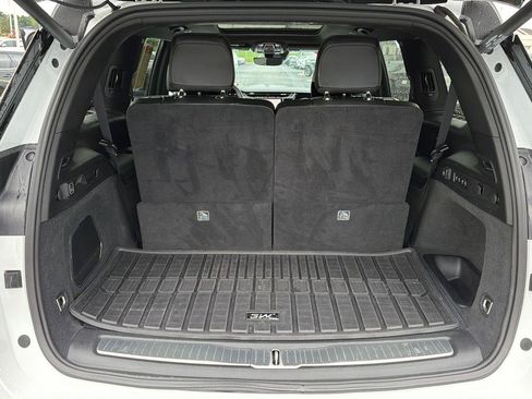 Used 2023 Jeep Grand Cherokee L Overland w/ Rear Seat Video Group I AWD/4WD image 37