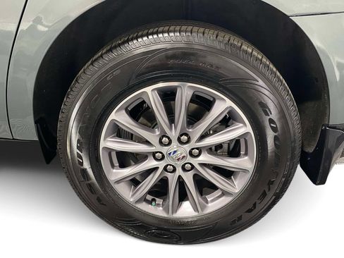 Used 2023 Buick Enclave Essence w/ LPO, Floor Liner Package FWD image 7
