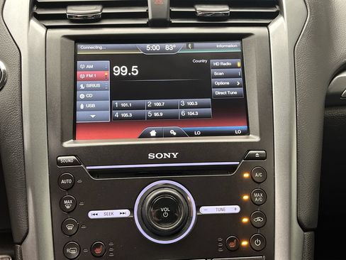 Used 2016 Ford Fusion Titanium FWD image 17