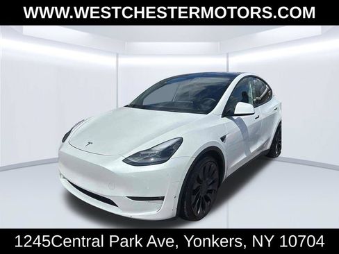 Used 2022 Tesla Model Y Performance AWD/4WD image 1