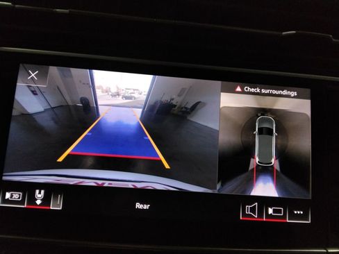 Used 2022 Audi Q7 3.0T Premium Plus image 26