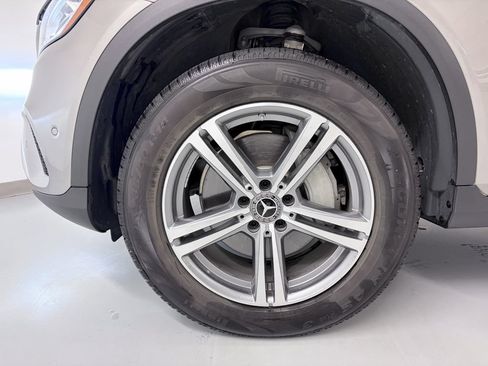 Used 2021 Mercedes-Benz GLC 300 4MATIC image 10