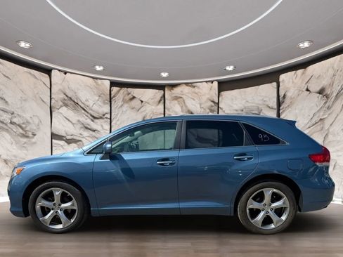 Used 2012 Toyota Venza XLE FWD image 5