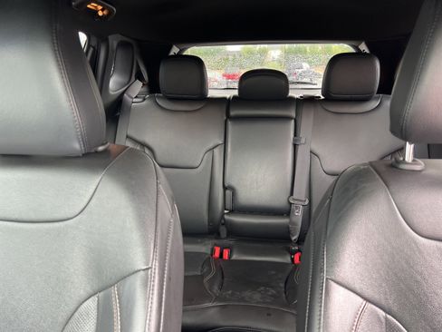 Used 2023 Jeep Compass Limited AWD/4WD image 19