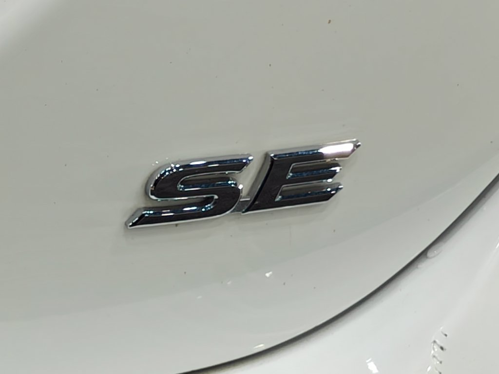 Used 2023 Toyota Camry SE FWD image 39