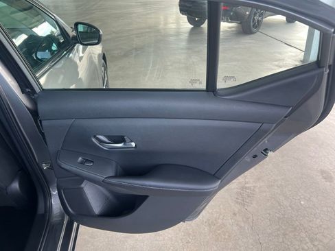 Used 2023 Nissan Sentra SV image 19