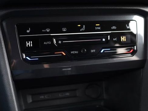 Used 2022 Volkswagen Tiguan SE R-Line FWD image 22