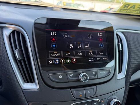 Used 2023 Chevrolet Malibu LT image 33