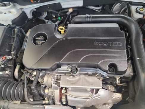 Used 2022 Chevrolet Malibu LS w/ Driver Confidence Package II FWD image 30