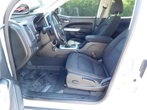 Used 2022 Chevrolet Colorado LT w/ LT Convenience Package RWD image 16