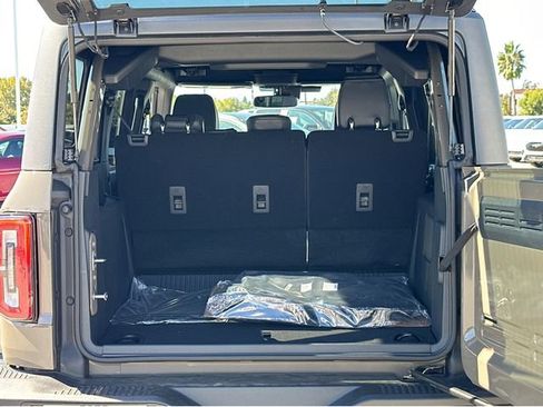 New 2025 Ford Bronco Badlands image 18