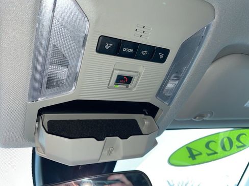 Used 2024 Toyota RAV4 LE image 9