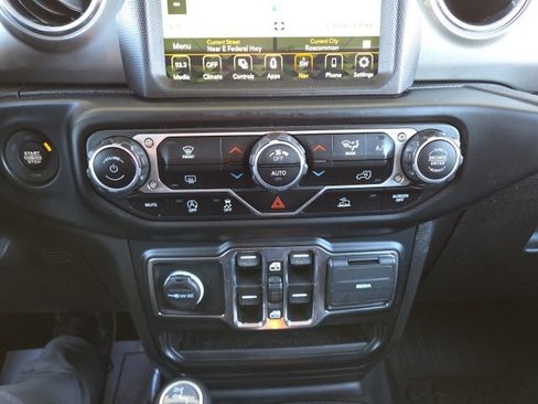 Used 2021 Jeep Wrangler Unlimited Sahara w/ Uconnect 4C Nav & Sound Group image 61