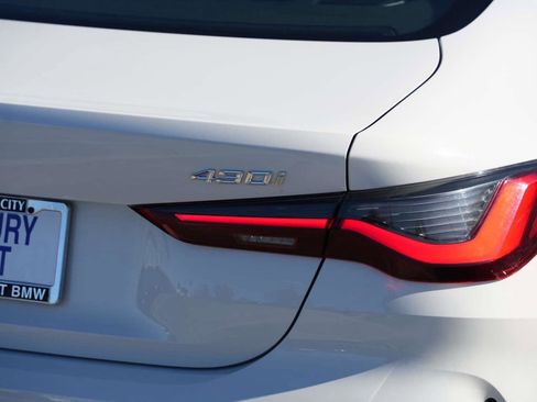 Used 2022 BMW 430i 430i Coupe RWD w/ Convenience Package image 5