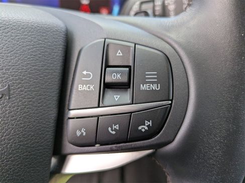 Used 2020 Ford Explorer Platinum w/ Premium Technology Package image 19