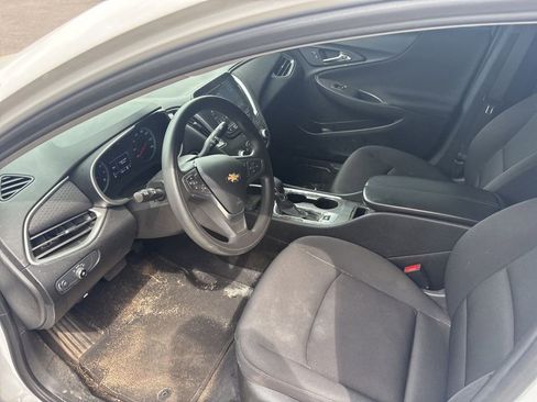Used 2023 Chevrolet Malibu LT FWD image 17