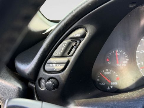 Used 2003 Chevrolet Corvette Convertible w/ Preferred Equipment Group1 RWD image 26