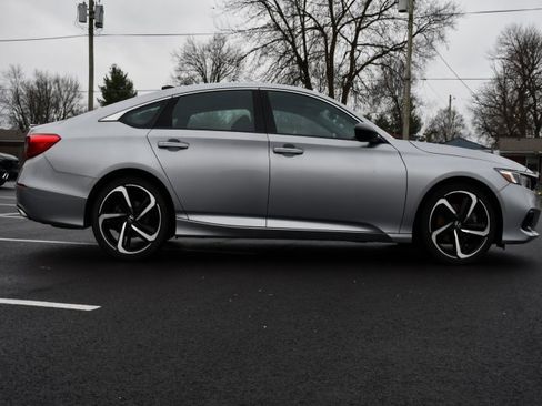 Used 2022 Honda Accord Sport image 8