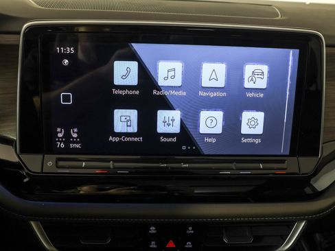 Used 2024 Volkswagen Atlas SEL AWD/4WD image 27