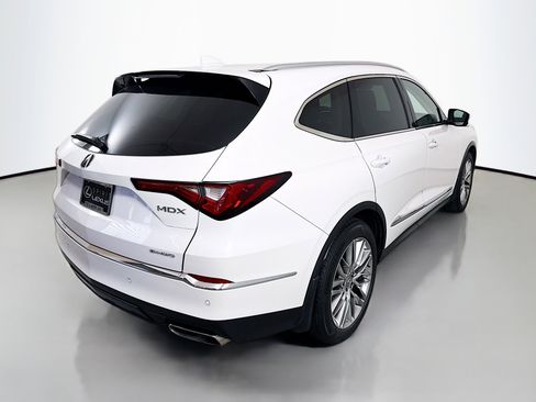 Used 2023 Acura MDX SH-AWD w/ Advance Package image 7