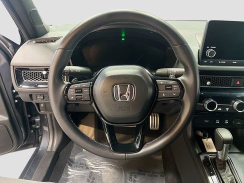Used 2025 Honda Civic Sport image 11