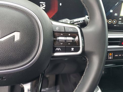 Certified 2025 Kia Sorento EX w/ EX Panoramic Sunroof Package image 25