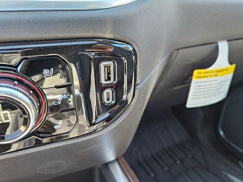 New 2026 GMC Sierra 1500 SLT AWD/4WD image 30