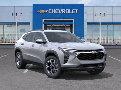 New 2026 Chevrolet Trax LT image 7