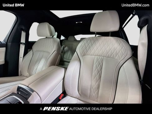 Used 2025 BMW X6 xDrive40i w/ Executive Package AWD/4WD image 5