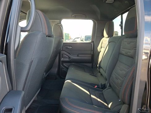 Used 2023 Nissan Frontier PRO-4X w/ Pro Convenience Package image 10